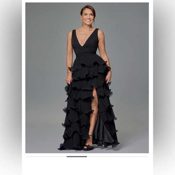 BETSEY & ADAM ELENI" SCUBA CREPE TOP AND CHIFFON SKIRT FLOOR LENGTH DRESS - Picture 4 of 13